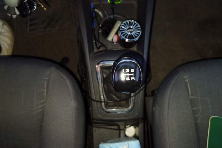 Used Dongfeng Aeolus A30 2014 1.5L Manual Sishang Model Gear Lever