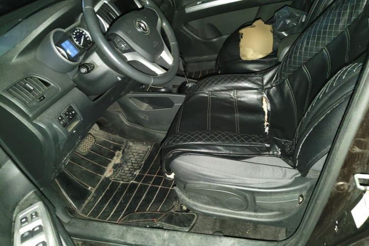 Used Dongfeng Aeolus A30 2014 1.5L Automatic Luxury Version Driver Seat
