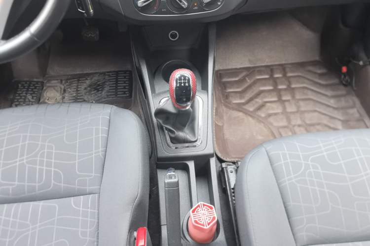 Used Dongfeng Aeolus A30 2014 1.5L Manual Smart Drive Smart Edition Gear Lever