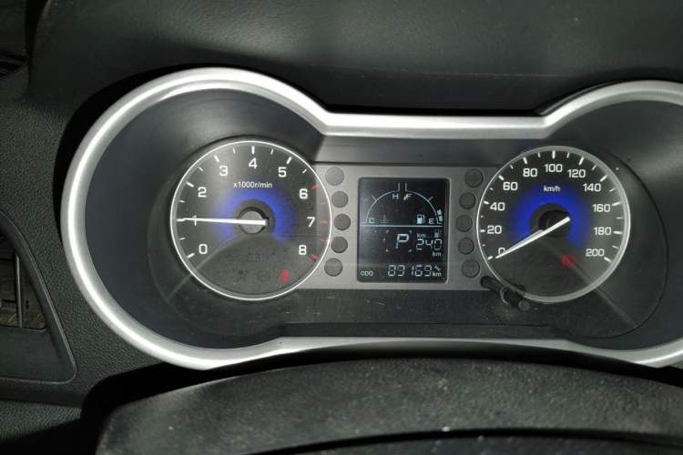 Used Dongfeng Aeolus A30 2014 1.5L Automatic Luxury Version Instrument Cluster