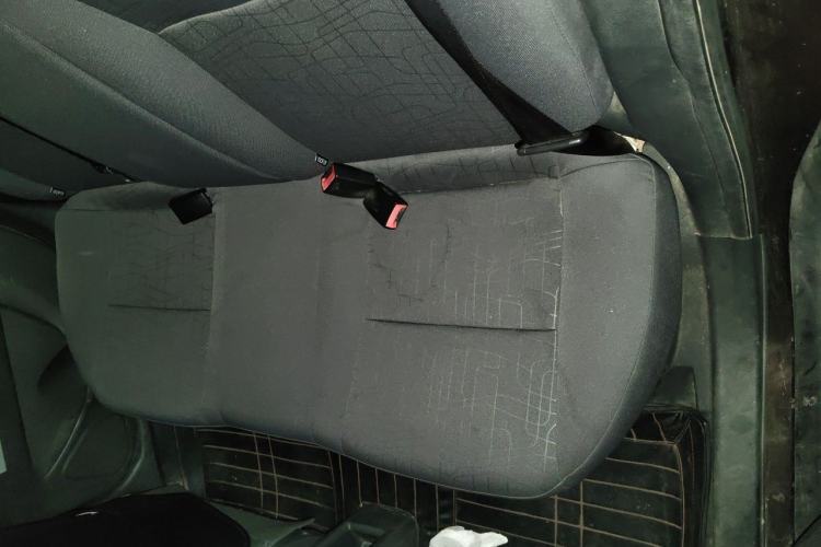 Used Dongfeng Aeolus A30 2014 1.5L Automatic Luxury Version Left Rear Seat