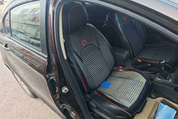 Used Dongfeng Aeolus A30 2014 1.5L Manual Smart-Drive Luxury Edition Right Front Seat