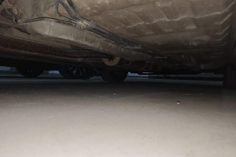 Used Dongfeng Aeolus A30 2014 1.5L Manual Smart-Drive Luxury Edition Chassis Front Right