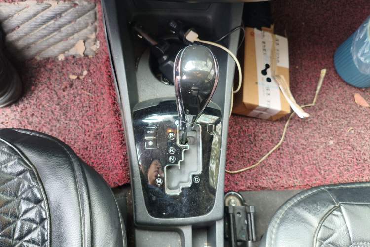 Used Dongfeng Aeolus A30 2014 1.5L Automatic ZhiShang Model Gear Lever