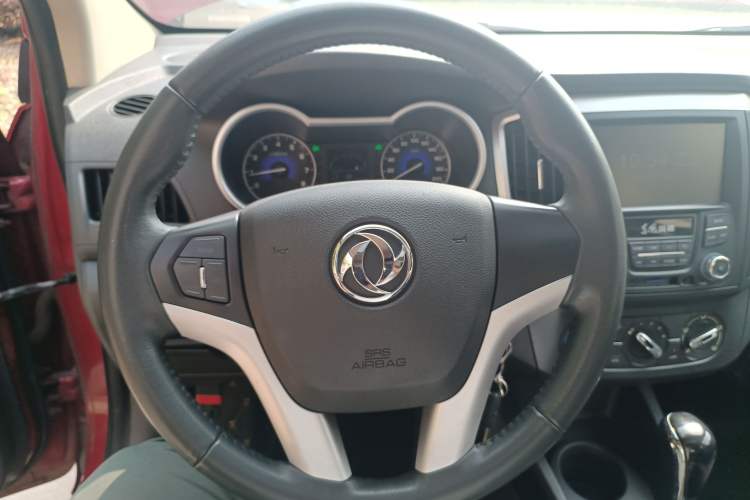 Used Dongfeng Aeolus A30 2014 1.5L Automatic ZhiShang Model Steering Wheel