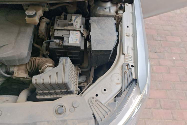 Used Dongfeng Aeolus A30 2014 1.5L Manual Sishang Model Engine Bay Left