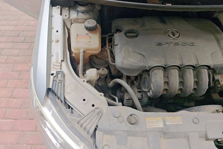 Used Dongfeng Aeolus A30 2014 1.5L Manual Sishang Model Engine Bay Right