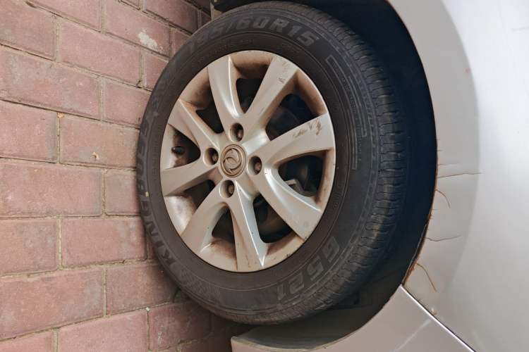 Used Dongfeng Aeolus A30 2014 1.5L Manual Sishang Model Right Front Wheel Hub