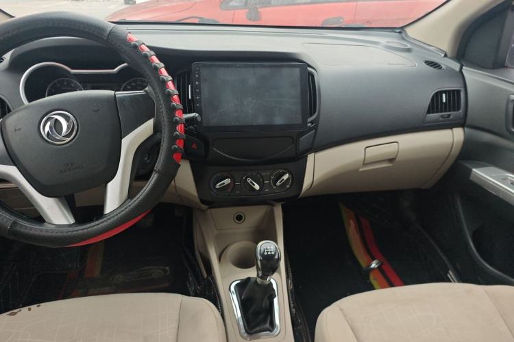 Used Dongfeng Aeolus A30 2014 1.5L Manual Smart-Drive Luxury Edition Center Console