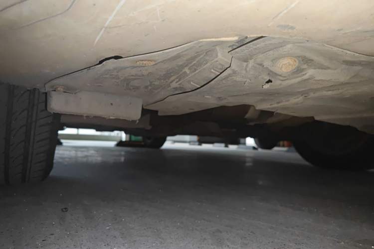 Used Dongfeng Aeolus A30 2014 1.5L Automatic ZhiShang Model Chassis Front Right