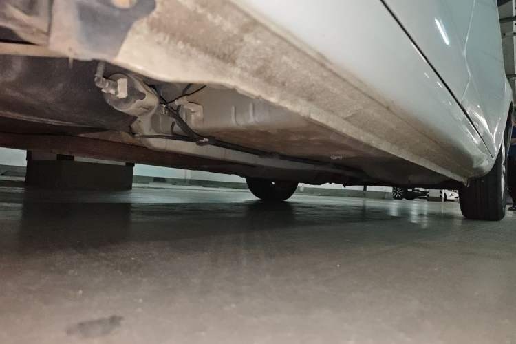 Used Dongfeng Aeolus A30 2014 1.5L Manual Sishang Model Chassis Rear Right