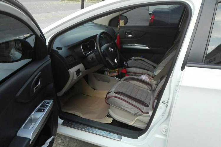 Used Dongfeng Aeolus A30 2014 1.5L Manual Smart-Drive Luxury Edition Driver Seat
