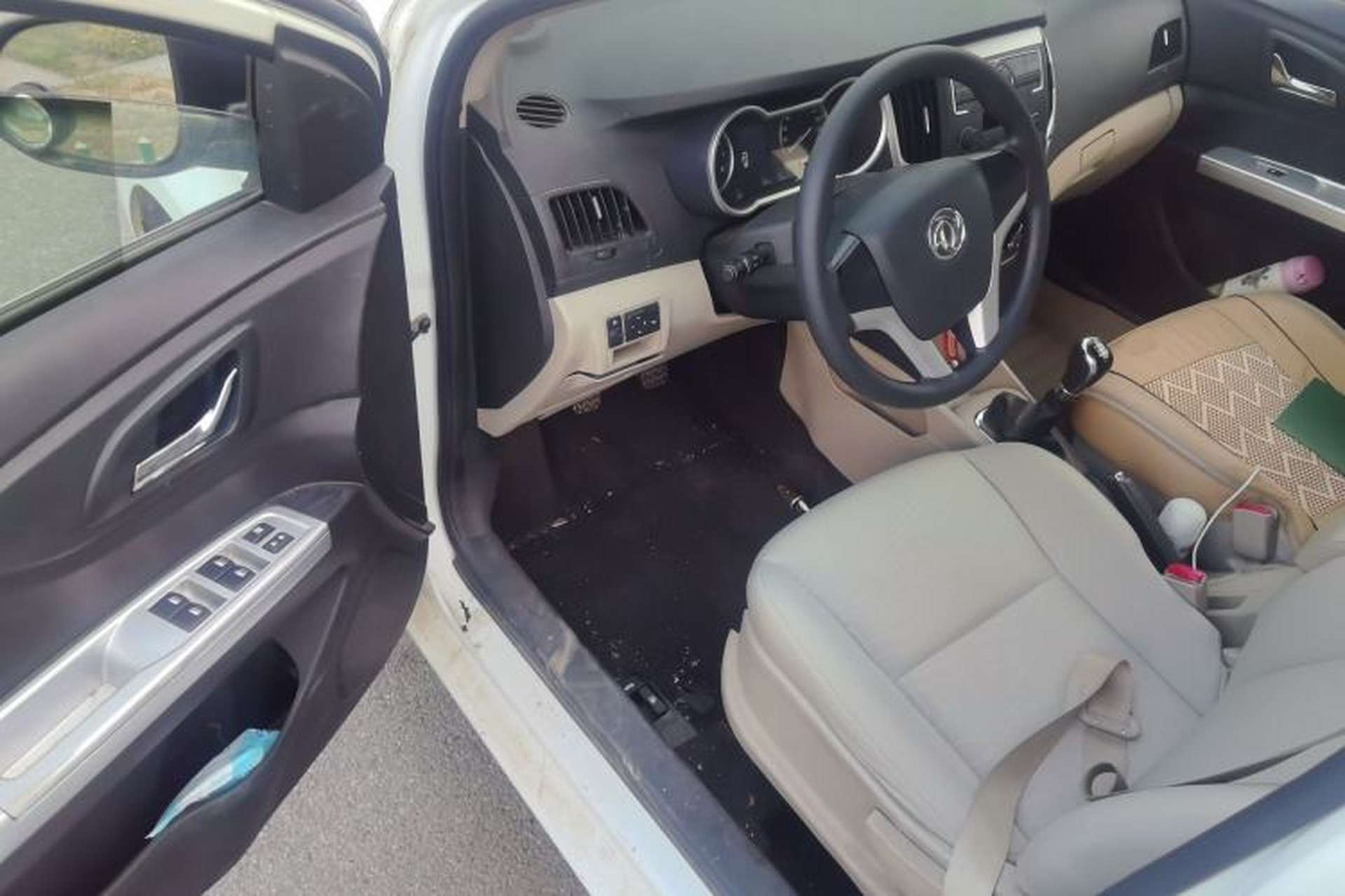 Used Dongfeng Aeolus A30 2014 1.5L Manual Sishang Model Driver Seat