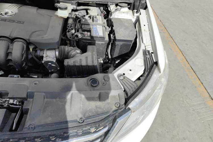 Used Dongfeng Aeolus A30 2014 1.5L Manual Sishang Model Engine Bay Left