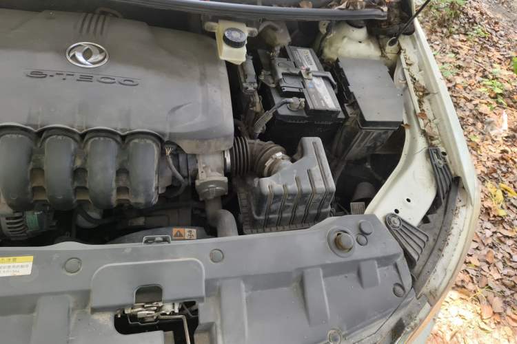 Used Dongfeng Aeolus A30 2014 1.5L Manual Smart Drive Smart Edition Engine Bay Left