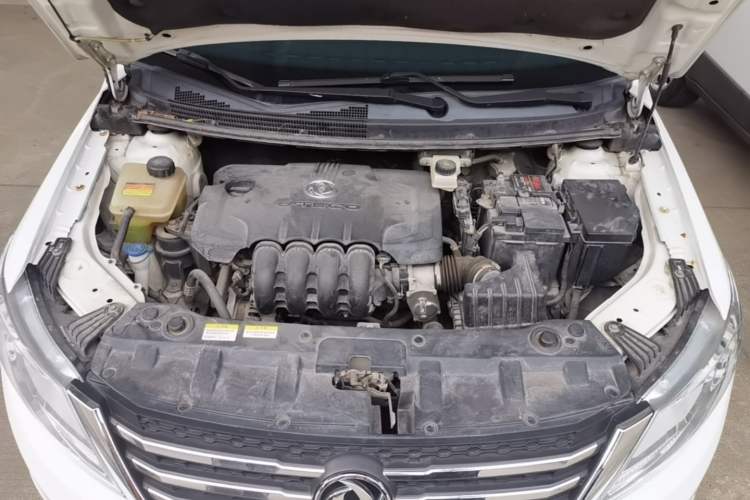 Used Dongfeng Aeolus A30 2014 1.5L Automatic ZhiShang Model Engine Bay