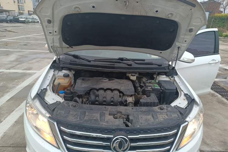 Used Dongfeng Aeolus A30 2014 1.5L Automatic ZhiShang Model Engine Bay