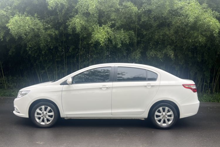 Used Dongfeng Aeolus A30 2014 1.5L Manual Sishang Model Exterior 3