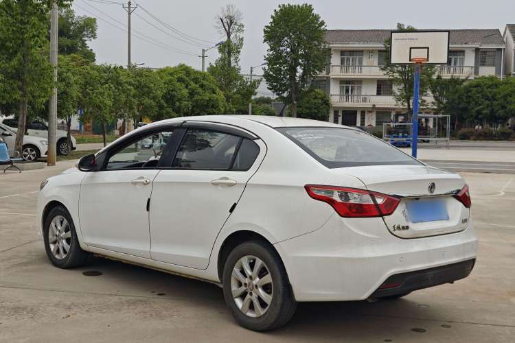 Used Dongfeng Aeolus A30 2014 1.5L Manual Smart-Drive Luxury Edition Exterior 4