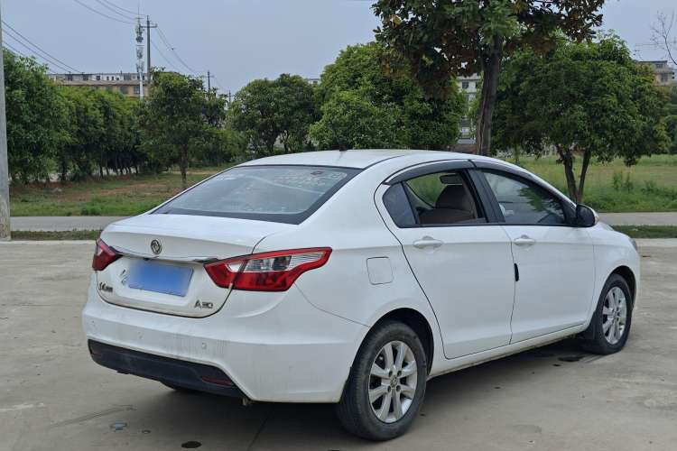 Used Dongfeng Aeolus A30 2014 1.5L Manual Smart-Drive Luxury Edition Exterior 6