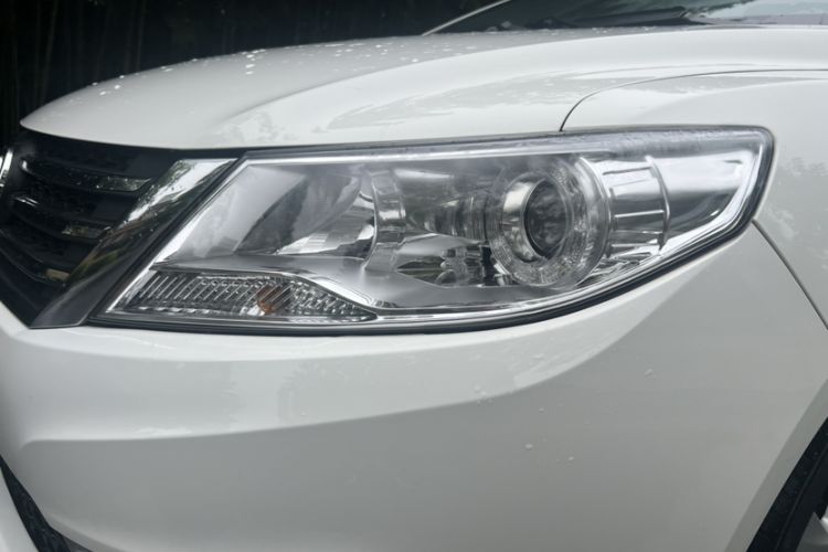 Used Dongfeng Aeolus A30 2014 1.5L Manual Sishang Model Exterior 6