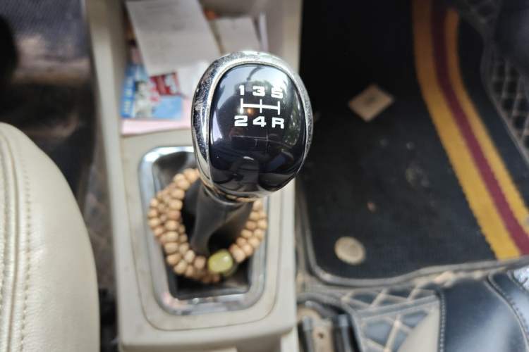 Used Dongfeng Aeolus A30 2014 1.5L Manual Sishang Model Gear Lever