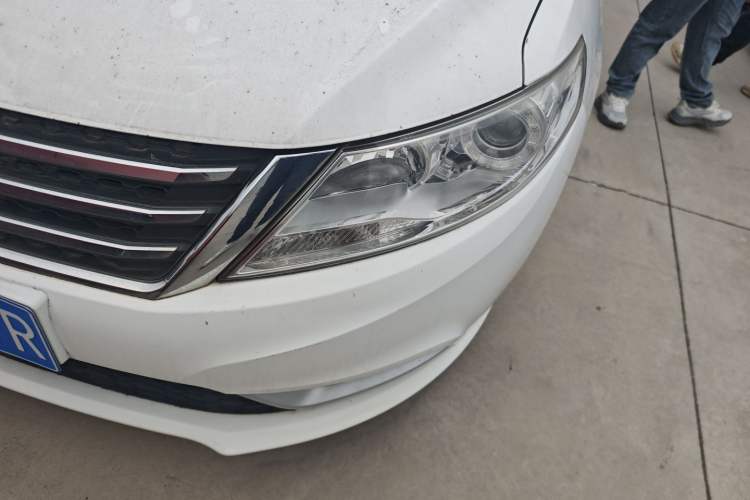 Used Dongfeng Aeolus A30 2014 1.5L Manual Smart-Drive Luxury Edition Left Front Headlight