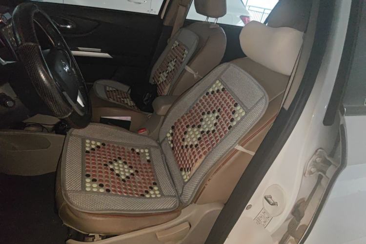 Used Dongfeng Aeolus A30 2014 1.5L Automatic ZhiShang Model Left Front Seat