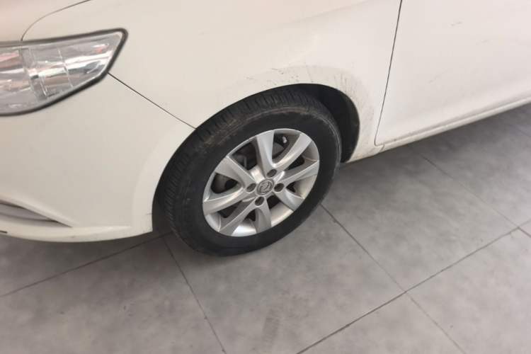 Used Dongfeng Aeolus A30 2014 1.5L Manual Sishang Model Left Front Wheel Hub