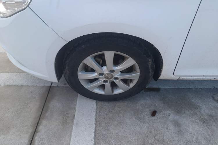 Used Dongfeng Aeolus A30 2014 1.5L Manual Smart Drive Smart Edition Left Front Wheel Hub