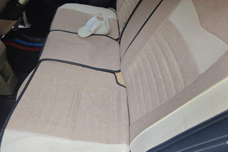 Used Dongfeng Aeolus A30 2014 1.5L Manual Smart-Drive Luxury Edition Left Rear Seat