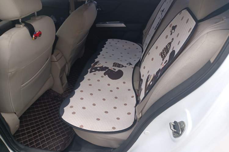 Used Dongfeng Aeolus A30 2014 1.5L Automatic ZhiShang Model Left Rear Seat