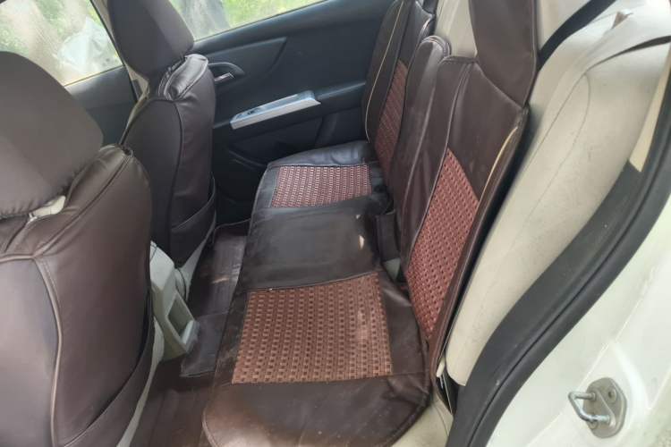 Used Dongfeng Aeolus A30 2014 1.5L Manual Smart Drive Smart Edition Left Rear Seat