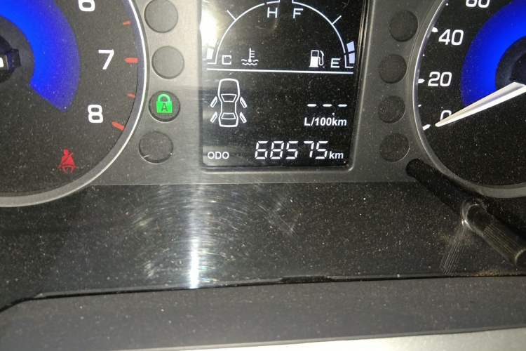 Used Dongfeng Aeolus A30 2014 1.5L Manual Sishang Model Odometer Close Up