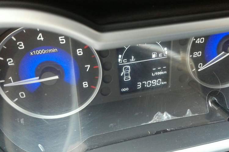 Used Dongfeng Aeolus A30 2014 1.5L Manual Smart-Drive Luxury Edition Odometer Close Up