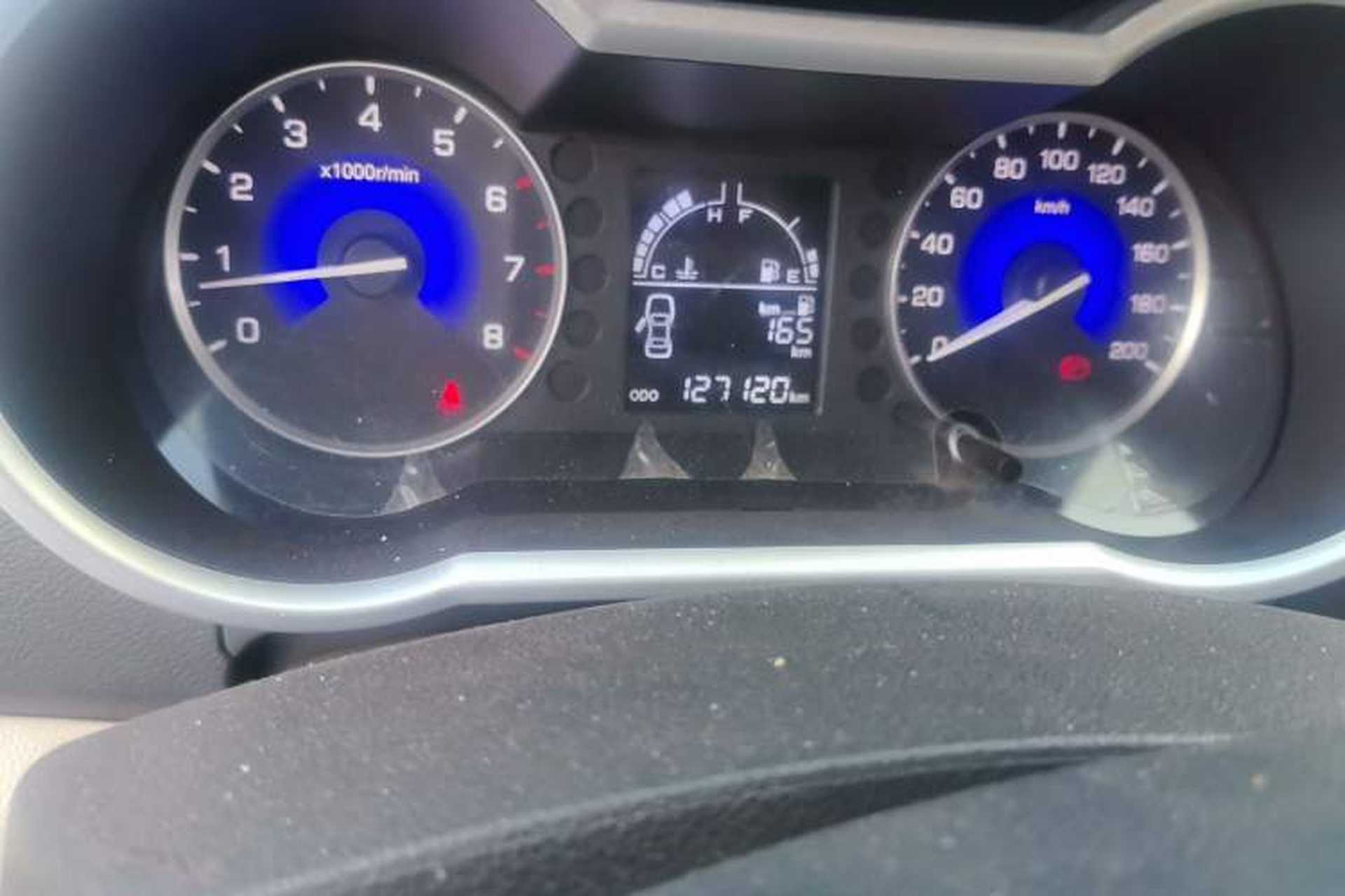 Used Dongfeng Aeolus A30 2014 1.5L Manual Sishang Model Odometer Close Up
