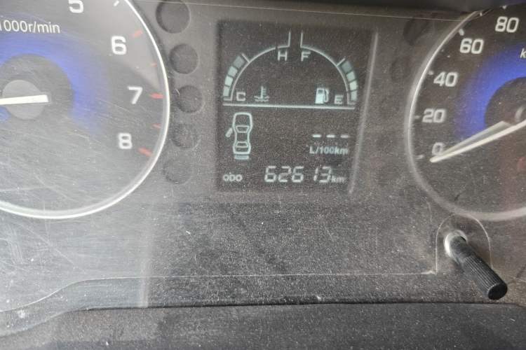 Used Dongfeng Aeolus A30 2014 1.5L Manual Sishang Model Odometer Close Up