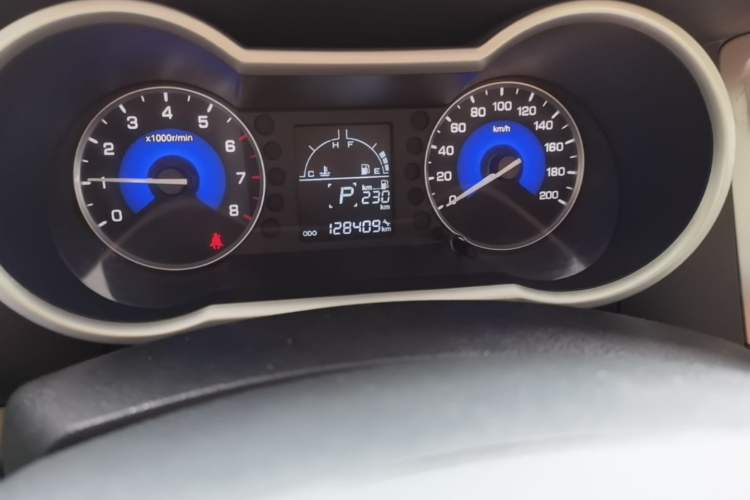 Used Dongfeng Aeolus A30 2014 1.5L Automatic ZhiShang Model Odometer Close Up