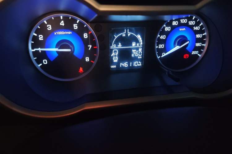Used Dongfeng Aeolus A30 2014 1.5L Manual Sishang Model Odometer Close Up