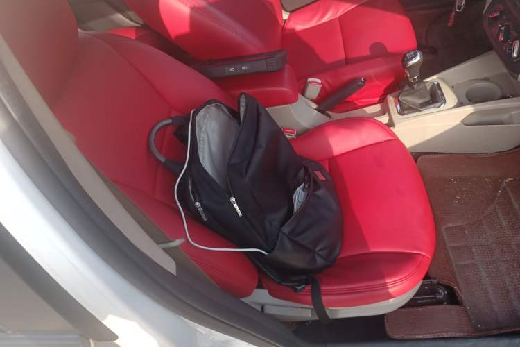 Used Dongfeng Aeolus A30 2014 1.5L Manual Smart Drive Smart Edition Right Front Seat