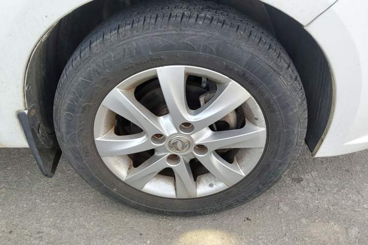 Used Dongfeng Aeolus A30 2014 1.5L Manual Sishang Model Right Front Wheel Hub