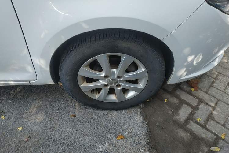 Used Dongfeng Aeolus A30 2014 1.5L Manual Sishang Model Right Front Wheel Hub