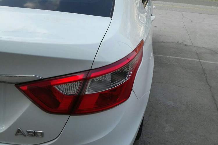 Used Dongfeng Aeolus A30 2014 1.5L Manual Smart-Drive Luxury Edition Right Rear Taillight