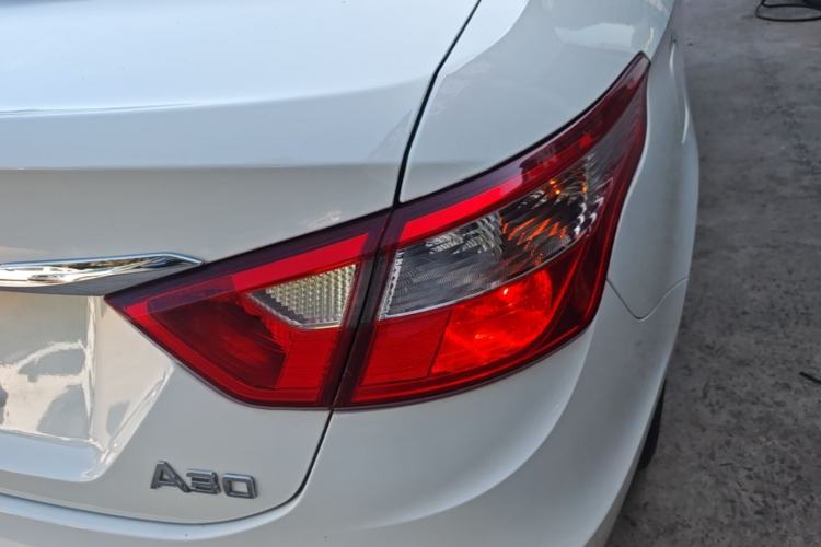Used Dongfeng Aeolus A30 2014 1.5L Manual Smart Drive Smart Edition Right Rear Taillight