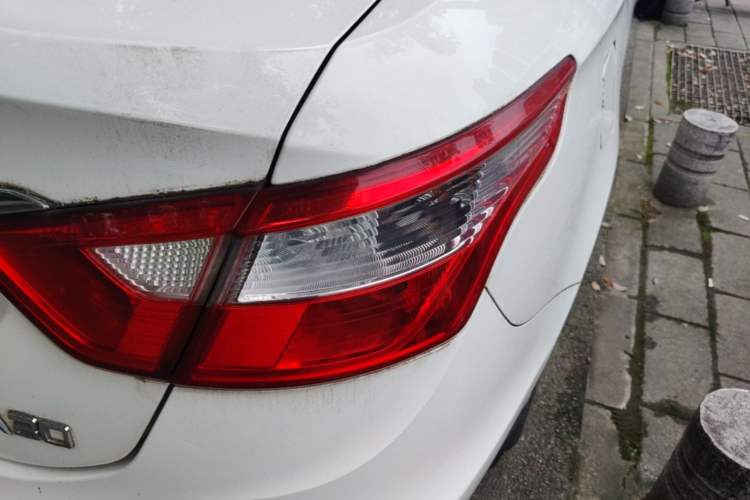 Used Dongfeng Aeolus A30 2014 1.5L Automatic ZhiShang Model Right Rear Taillight