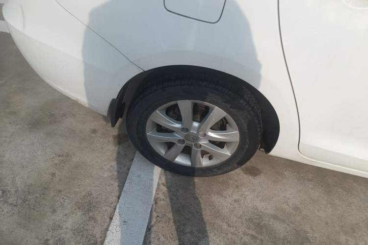 Used Dongfeng Aeolus A30 2014 1.5L Manual Smart Drive Smart Edition Right Rear Wheel Hub
