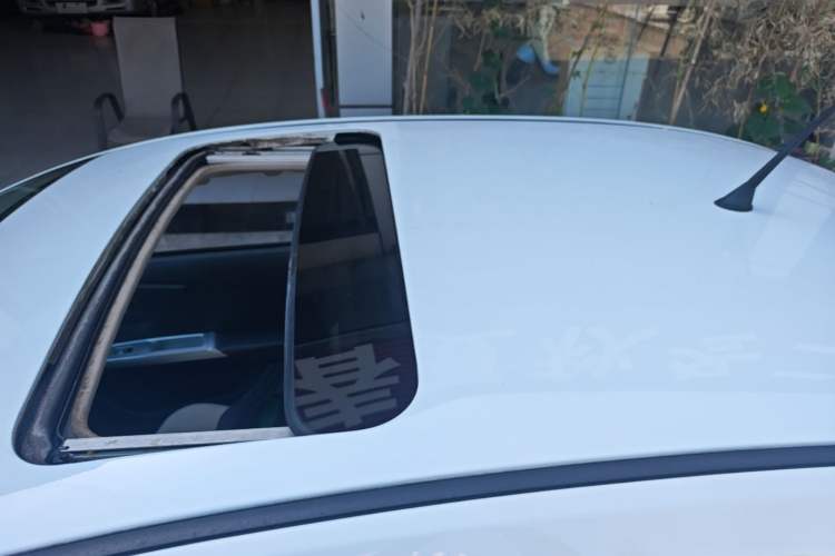 Used Dongfeng Aeolus A30 2014 1.5L Manual Smart Drive Smart Edition Roof