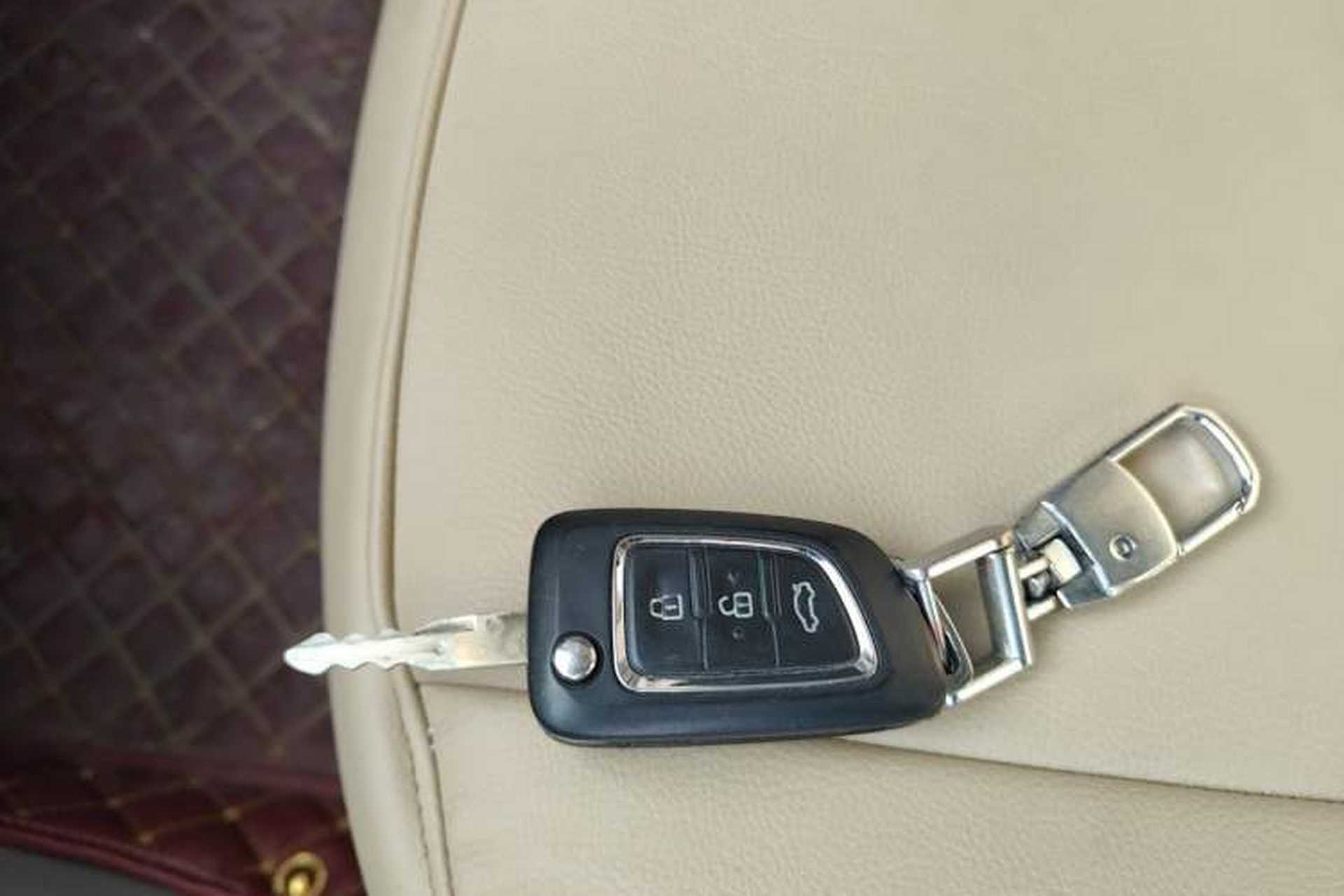 Used Dongfeng Aeolus A30 2014 1.5L Manual Sishang Model Vehicle Key