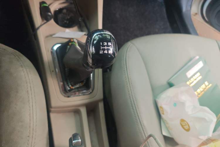 Used Dongfeng Aeolus A30 2016 1.5L Manual Sishang Model Gear Lever