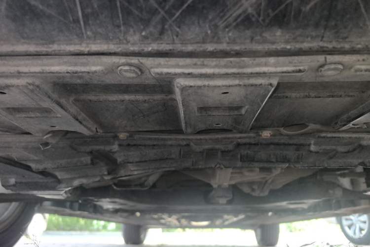 Used Dongfeng Aeolus A60 2012 1.6L Manual Luxury Model Chassis Front
